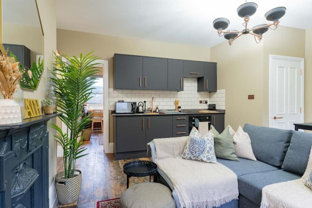 Stunning Boutique Flat In Central Location - Beatrice 巴斯 外观 照片