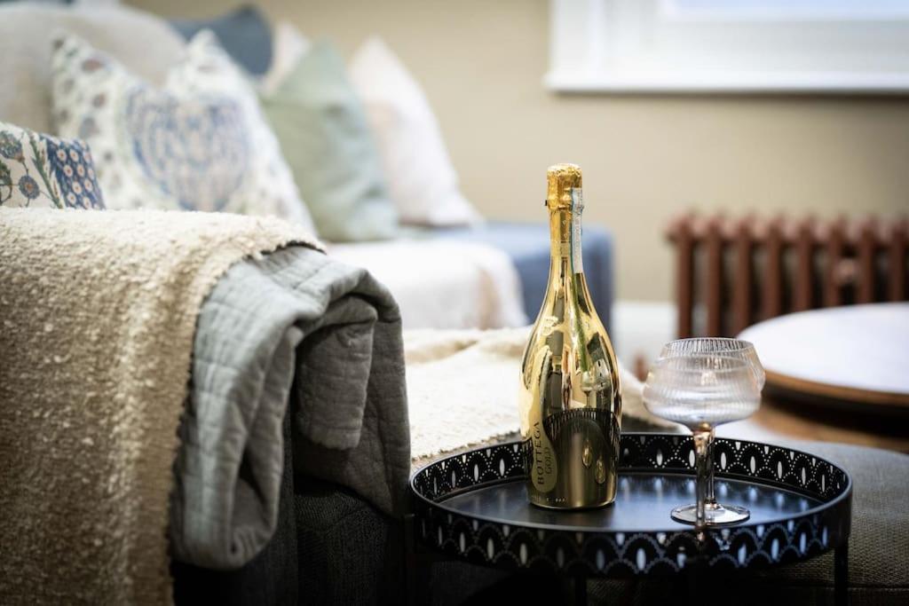 Stunning Boutique Flat In Central Location - Beatrice 巴斯 外观 照片